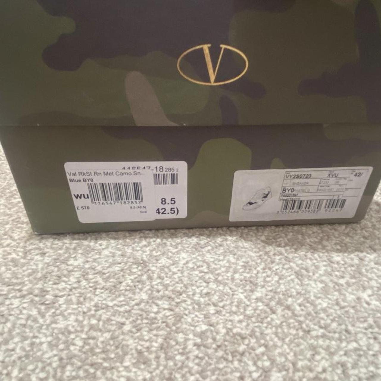 valentinos mens trainers