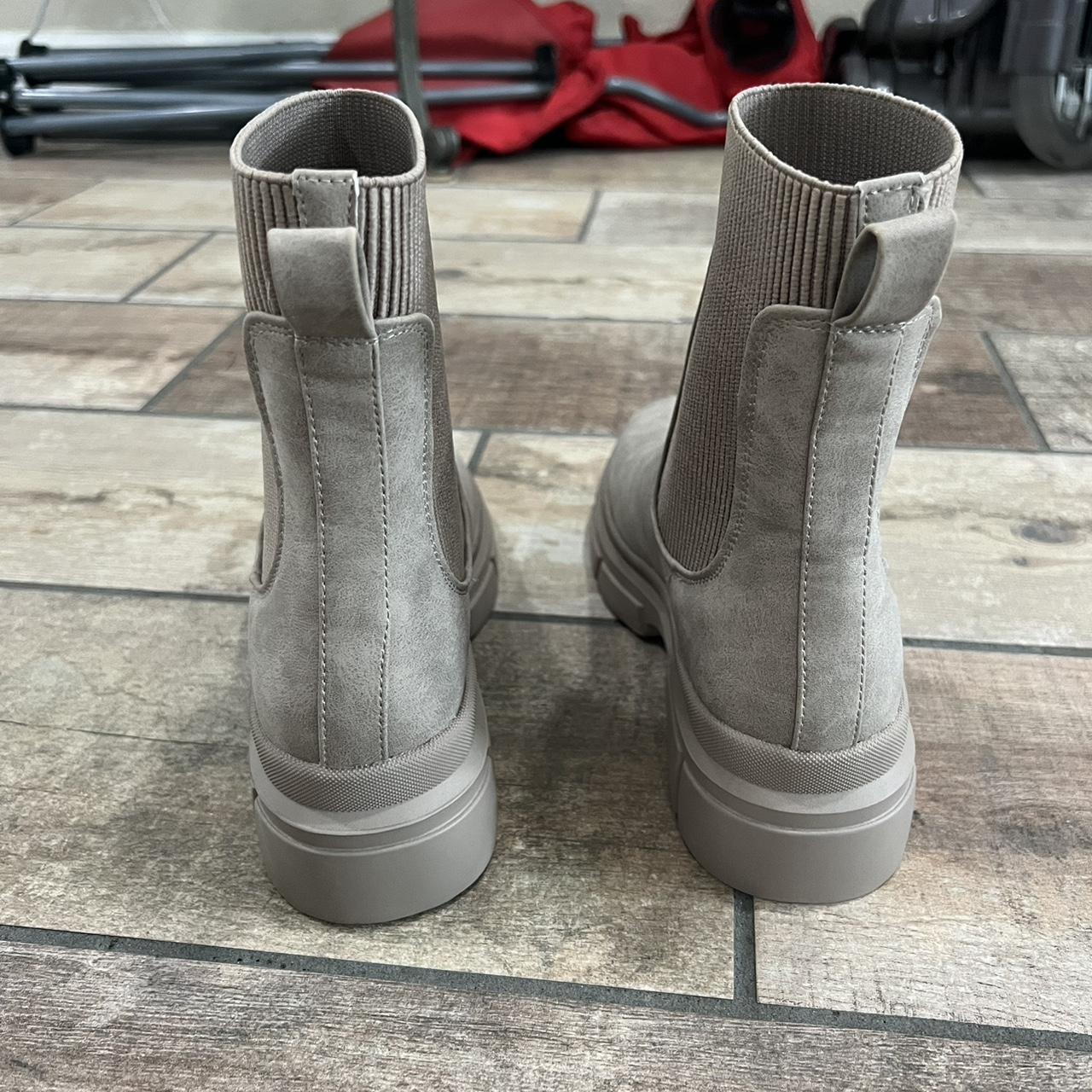 Chelsea Peers Women's Brown and Tan Boots (4)