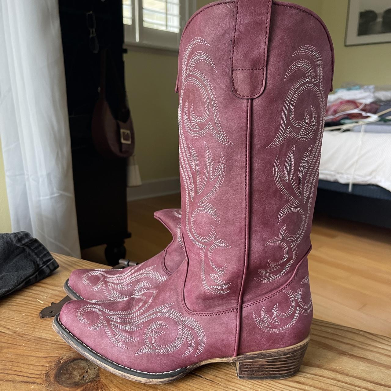 Maroon sales cowboy boots