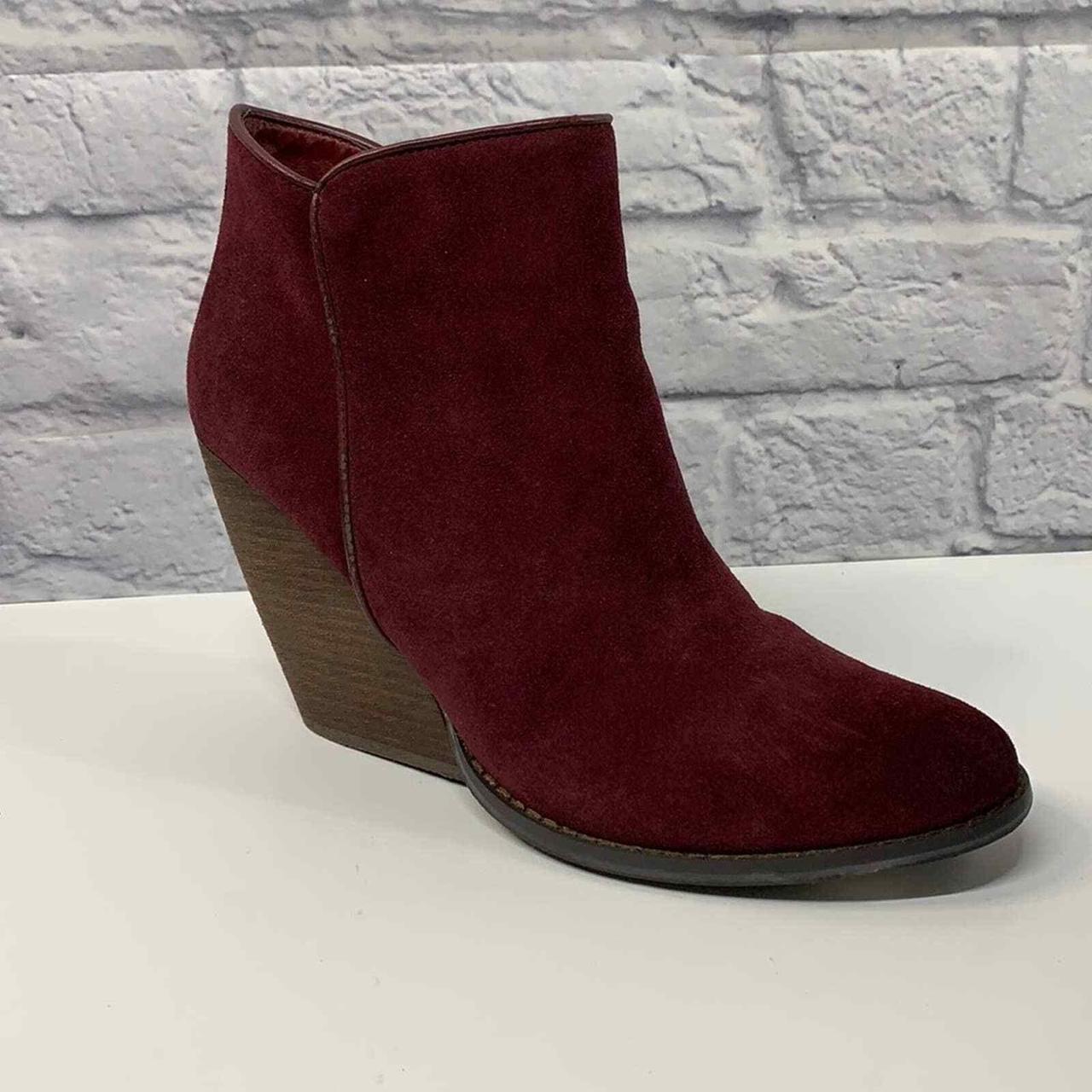 Wine clearance wedge boots