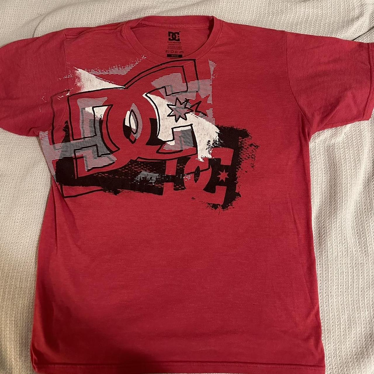 dc-shoes-men-s-red-t-shirt-depop