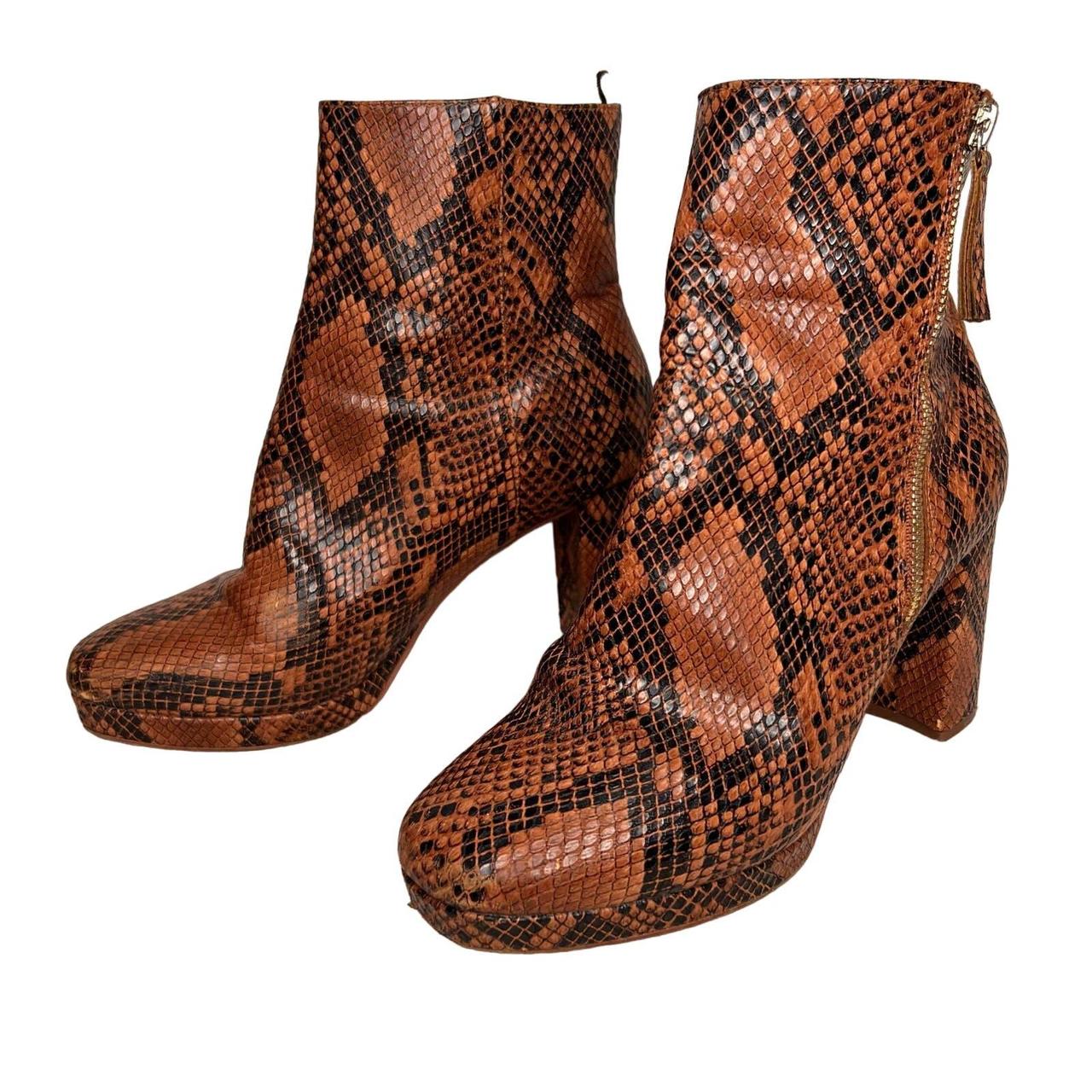 H&m store snake boots