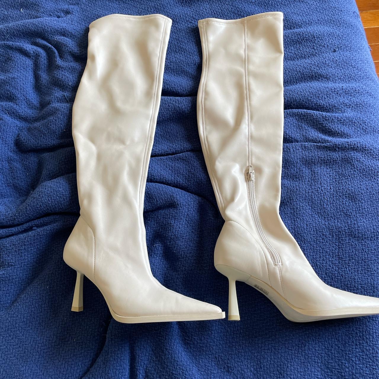 Oak + Fort Women's Cream Boots | Depop