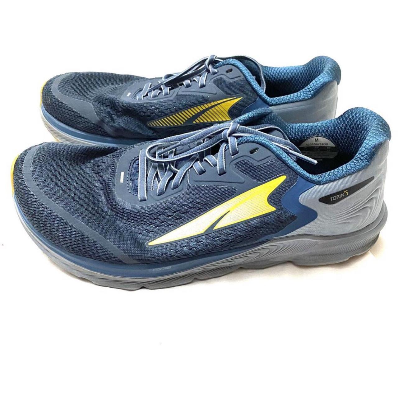 altra men's walking shoes