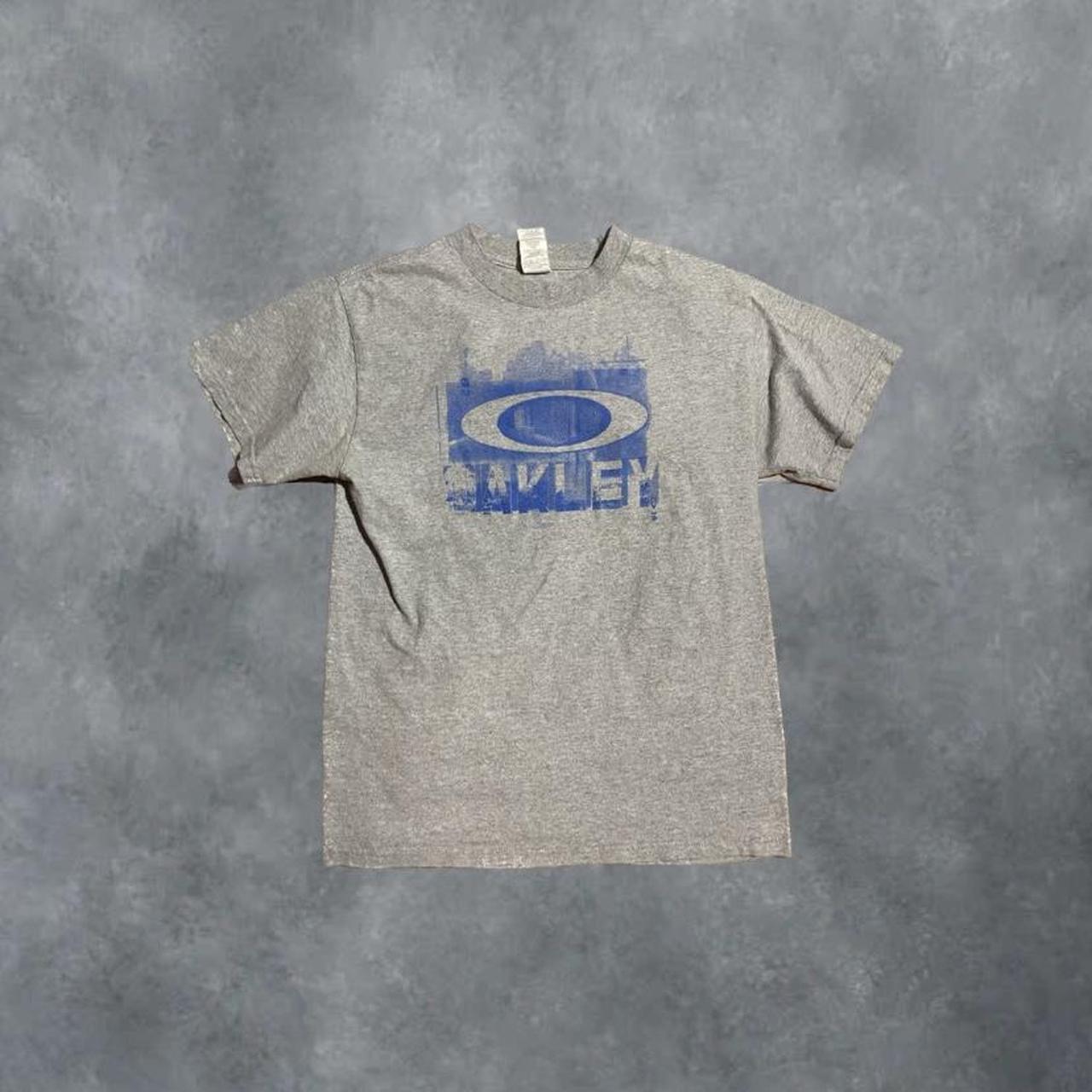 Oakley Men's Grey and Blue T-shirt | Depop