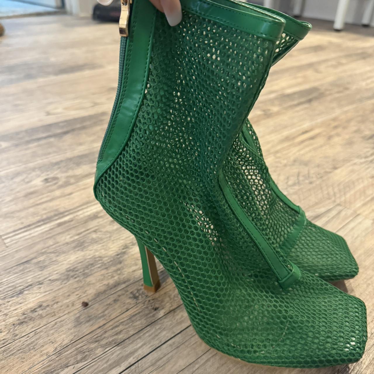 item listed by cariicari