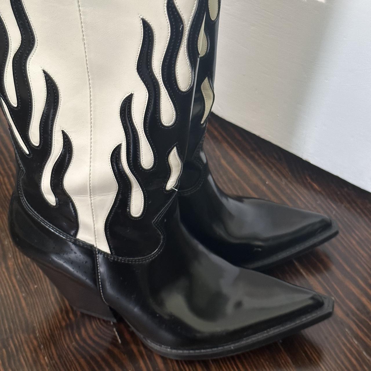 Zara Women's Black and Cream Boots Depop