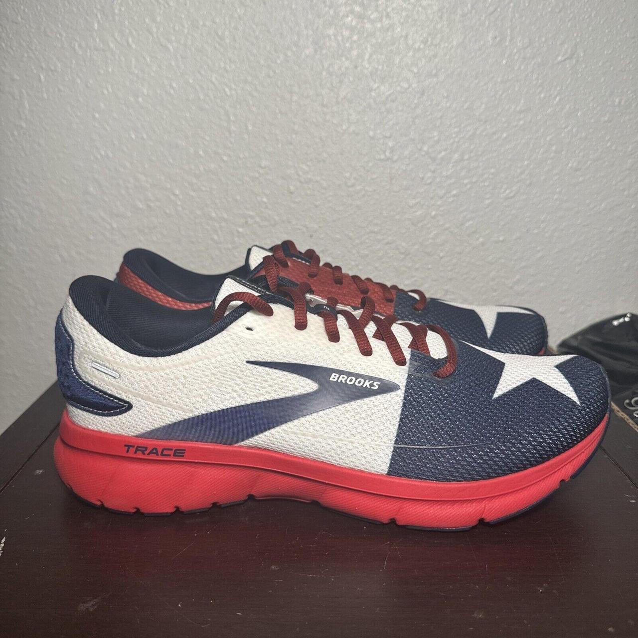 Brooks Texas Trace hot 2