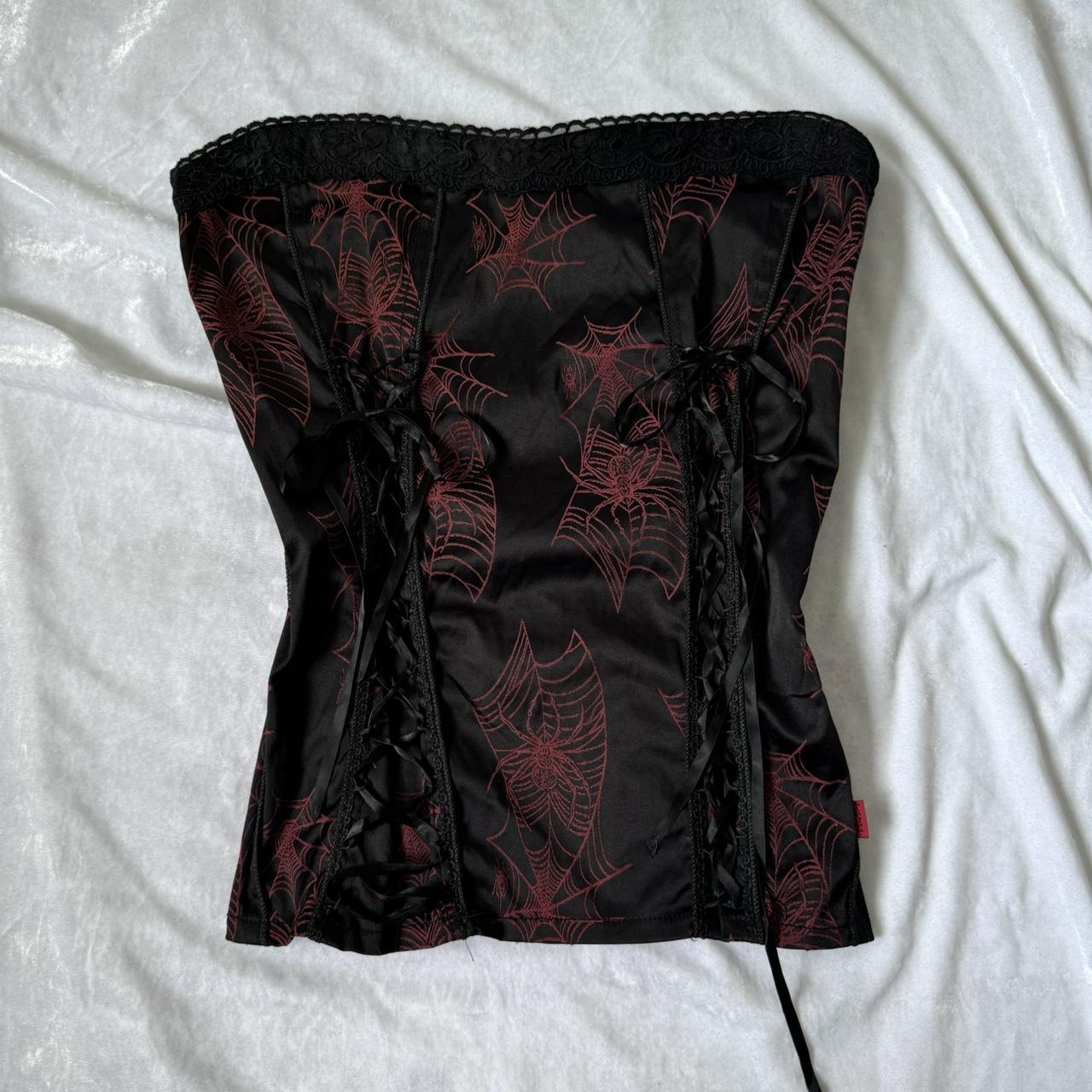 Tripp purchases NYC Lace Corset XXL