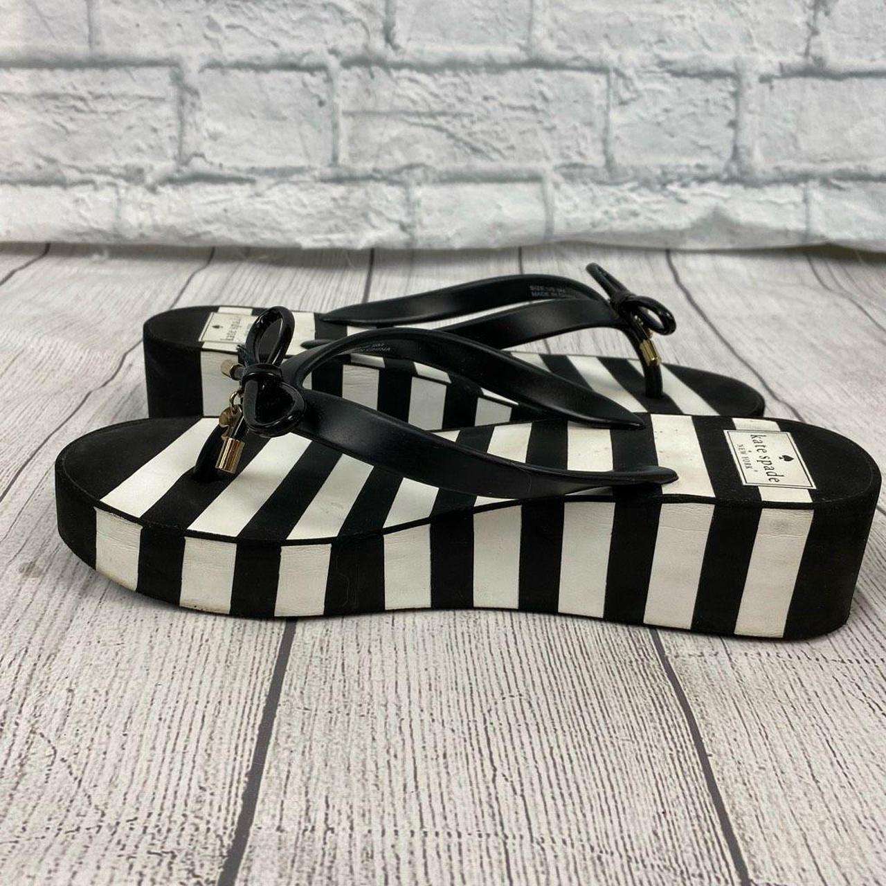 Kate spade flip flops black hot sale and white