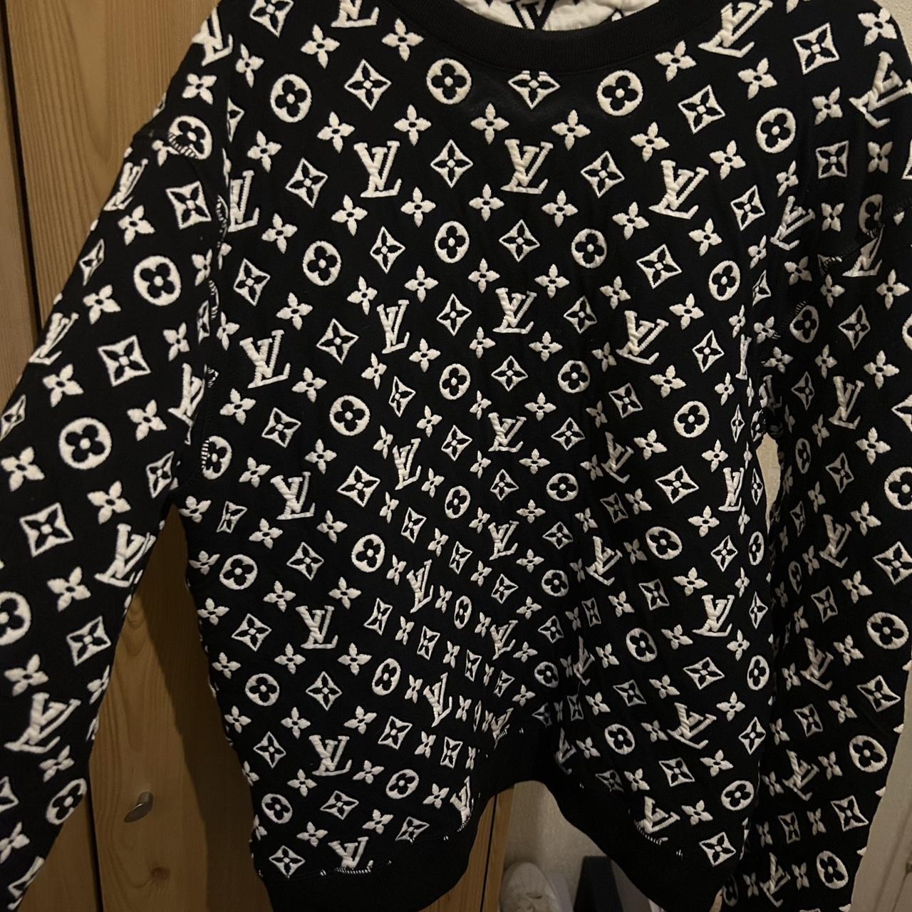 Louis Vuitton Men's Black and White Jumper | Depop