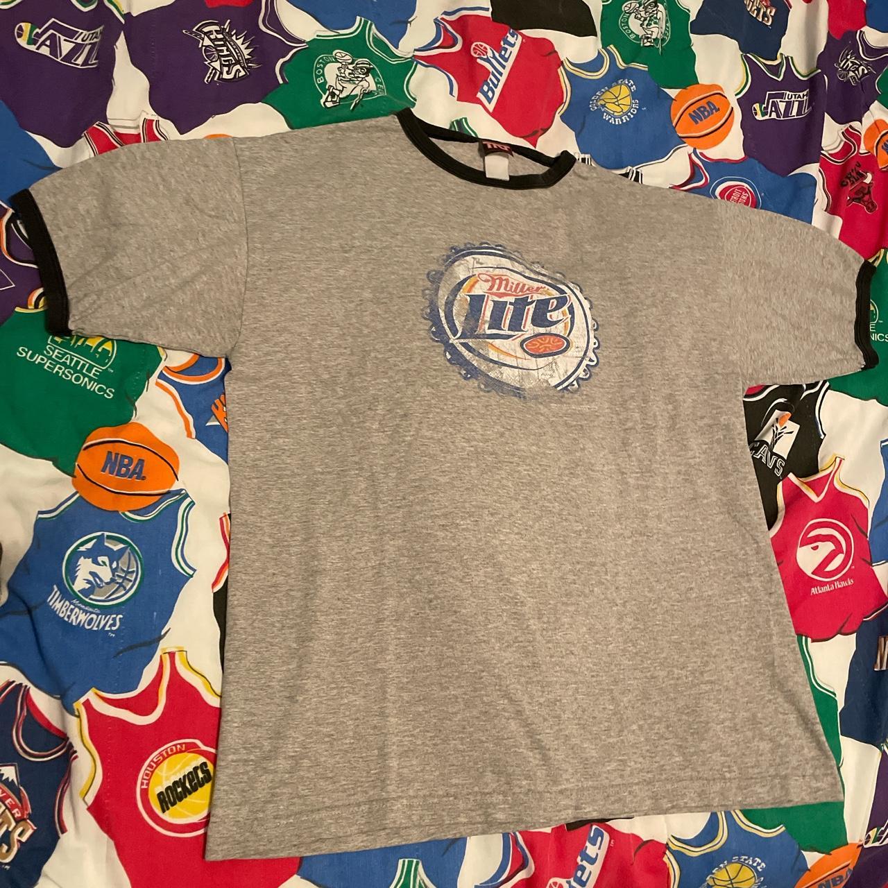 Shirts, Vintage Avs Tee