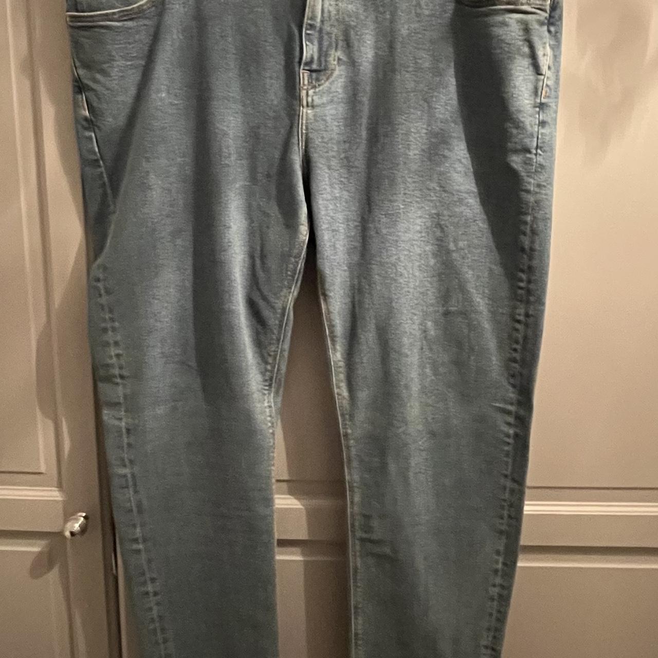 item listed by rhys_lewis