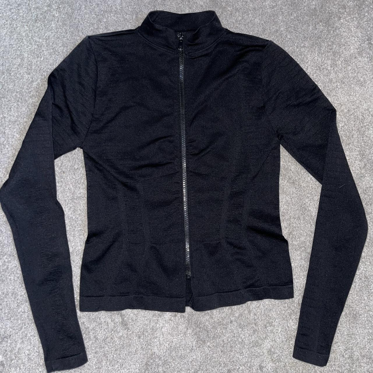 item listed by mariaxadeline