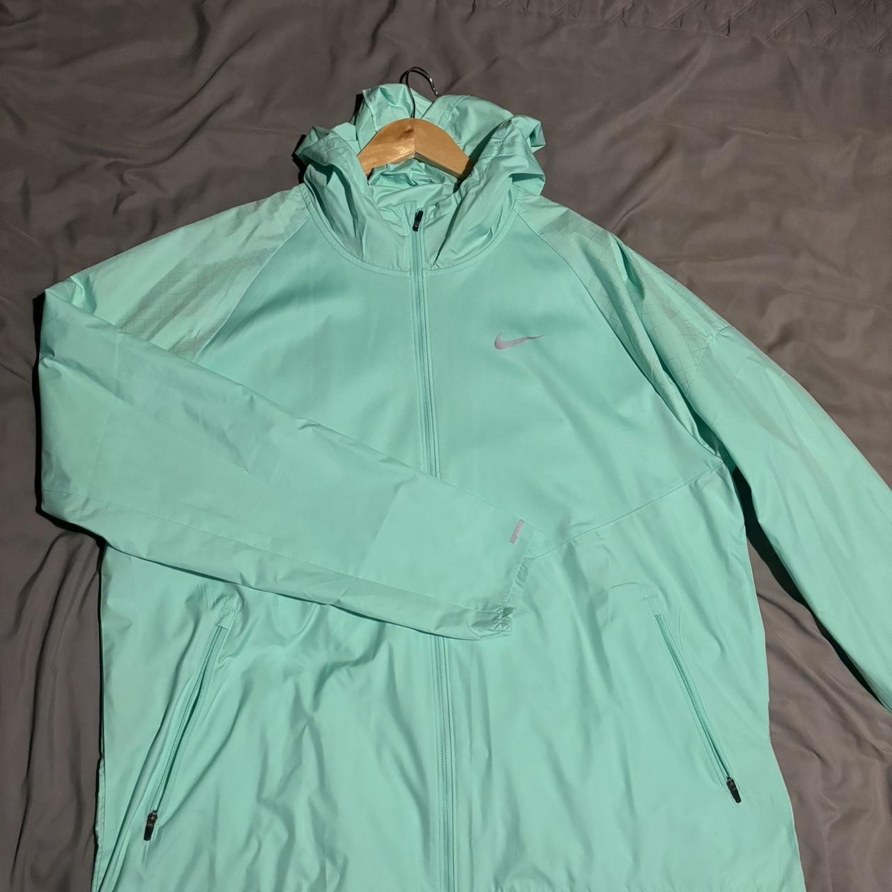 Mint Nike miller windbreaker, Basically brand new