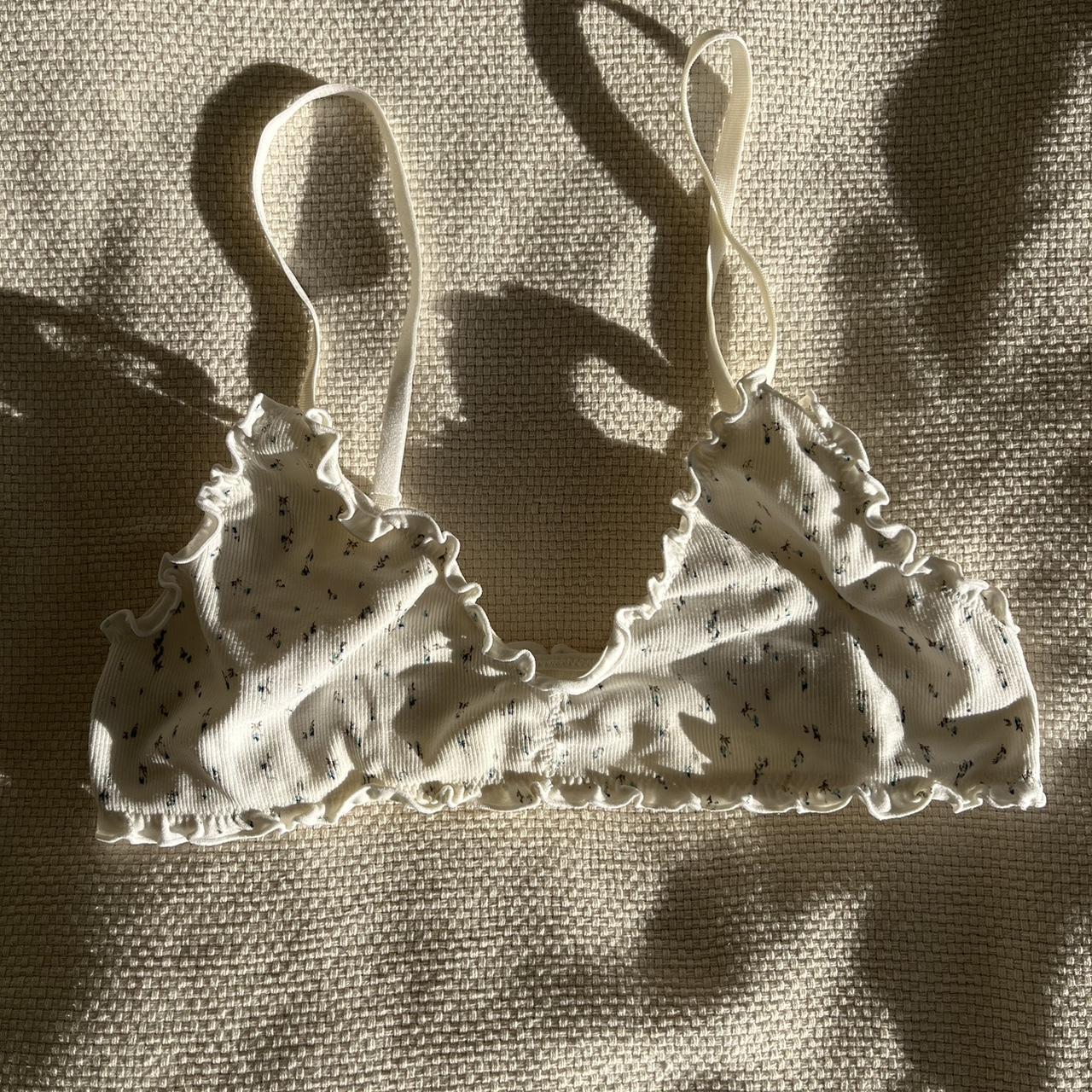 Bralette pull and bear hotsell