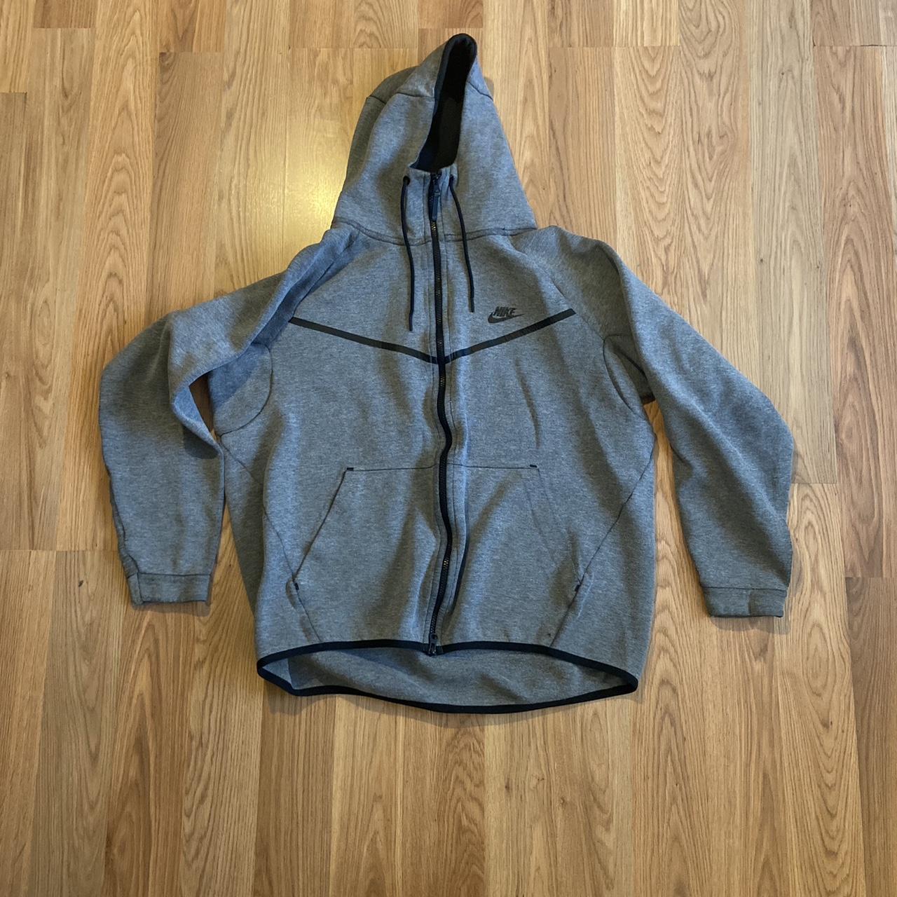 Grey and black Nike tech Kids XL/ Mens Small - Depop