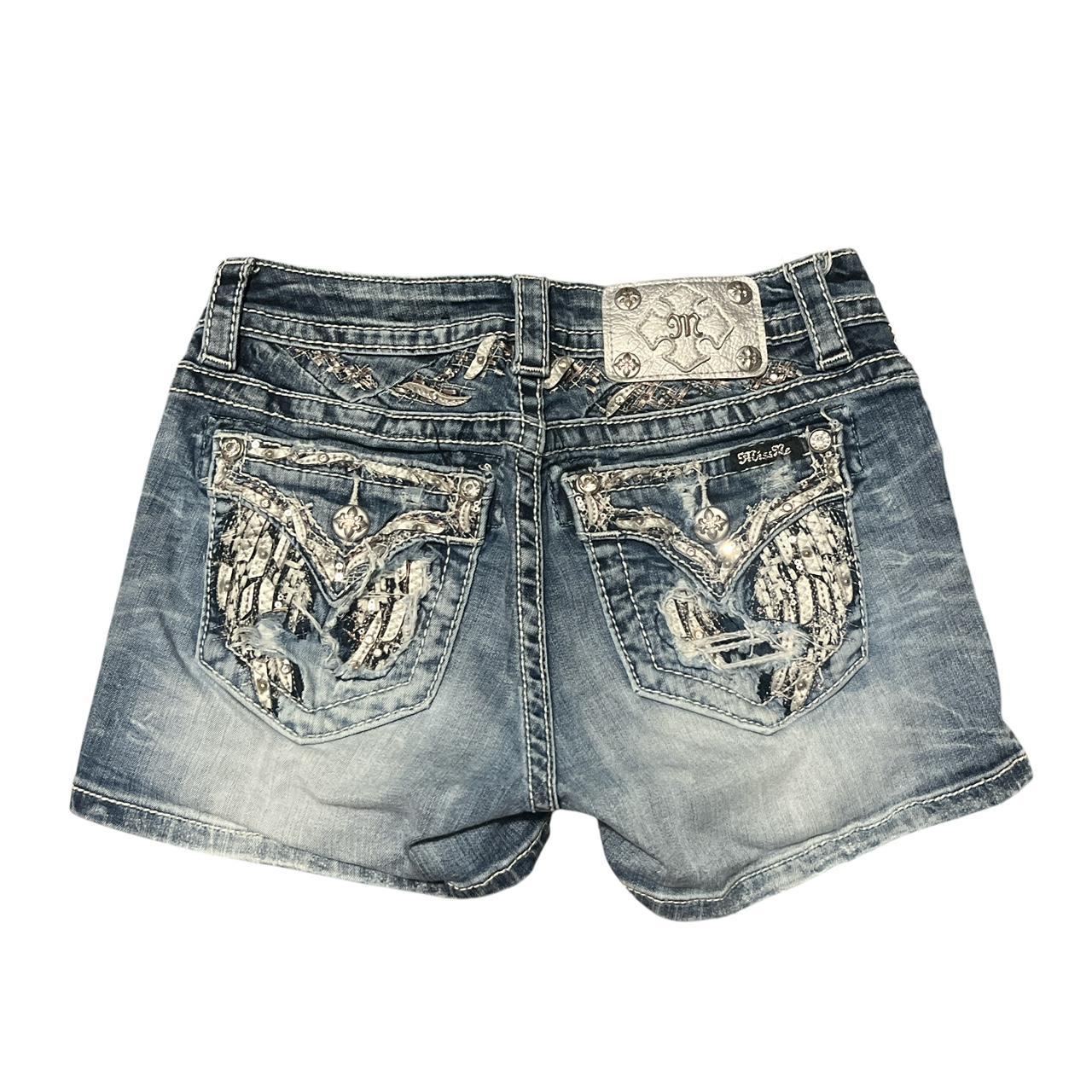 item listed by lookfinds