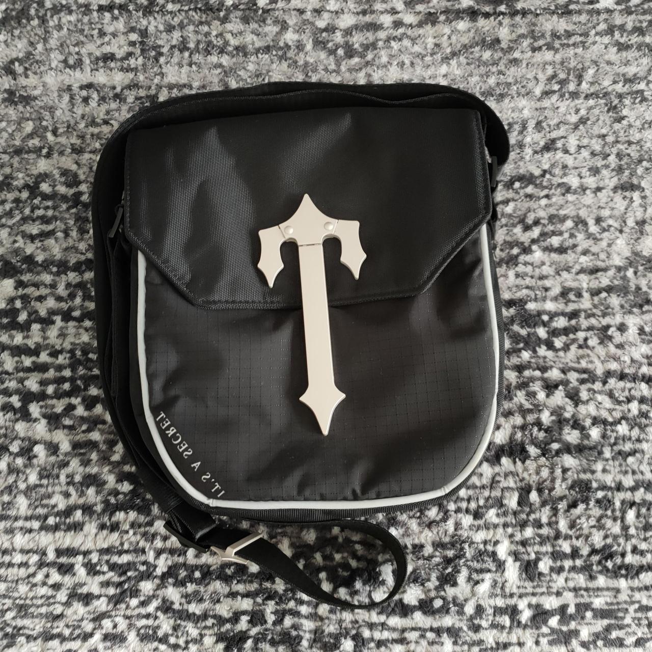 TRAPSTAR COBRA T REFLECTIVE SIDE BAG 100 AUTHENTIC... Depop