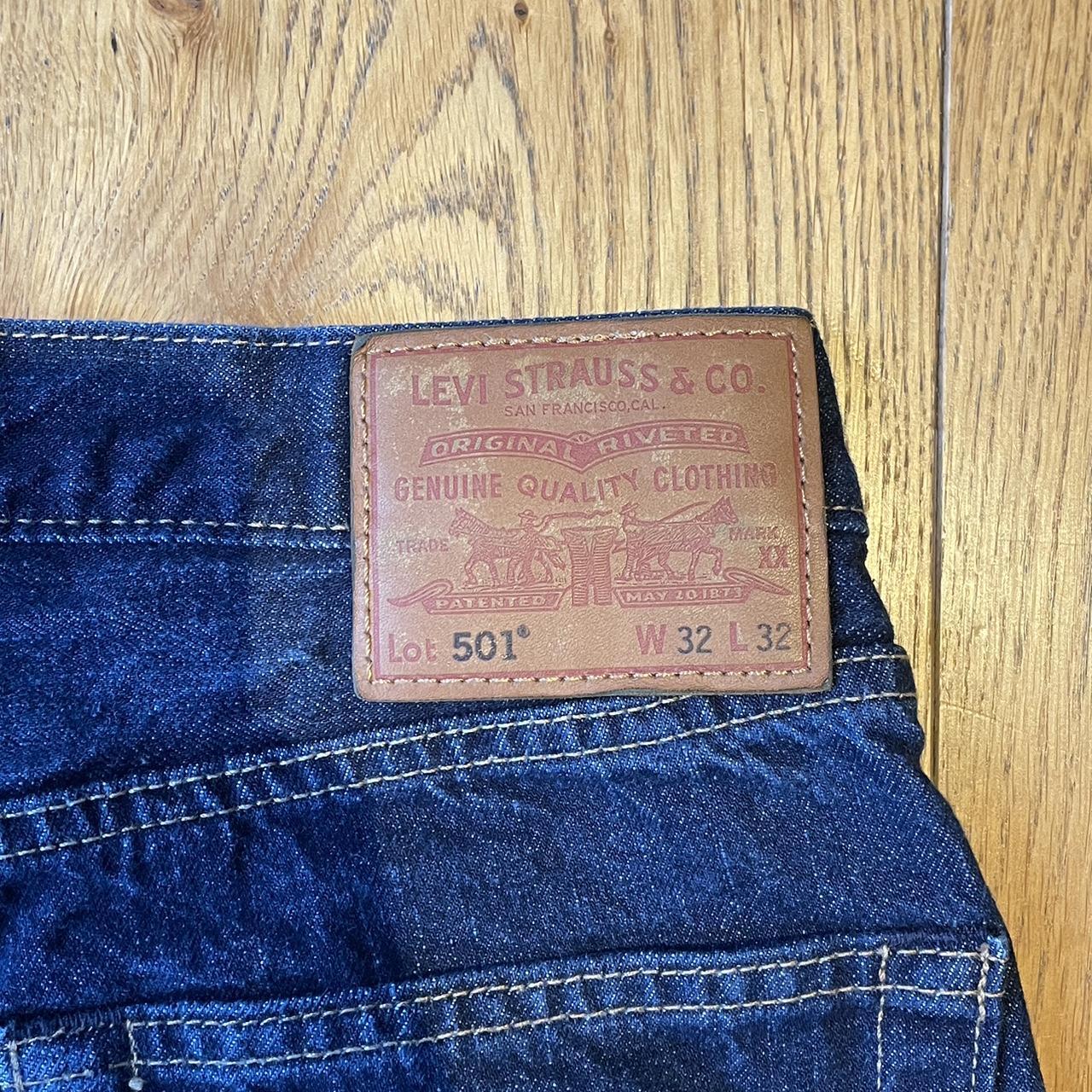 Levi's Men's Navy and Blue Jeans | Depop