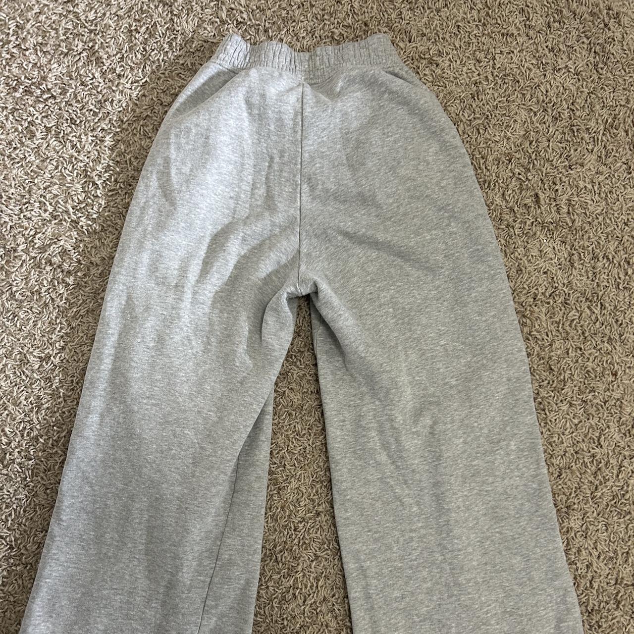 h and m wide leg sweats. size xs fit small or... - Depop