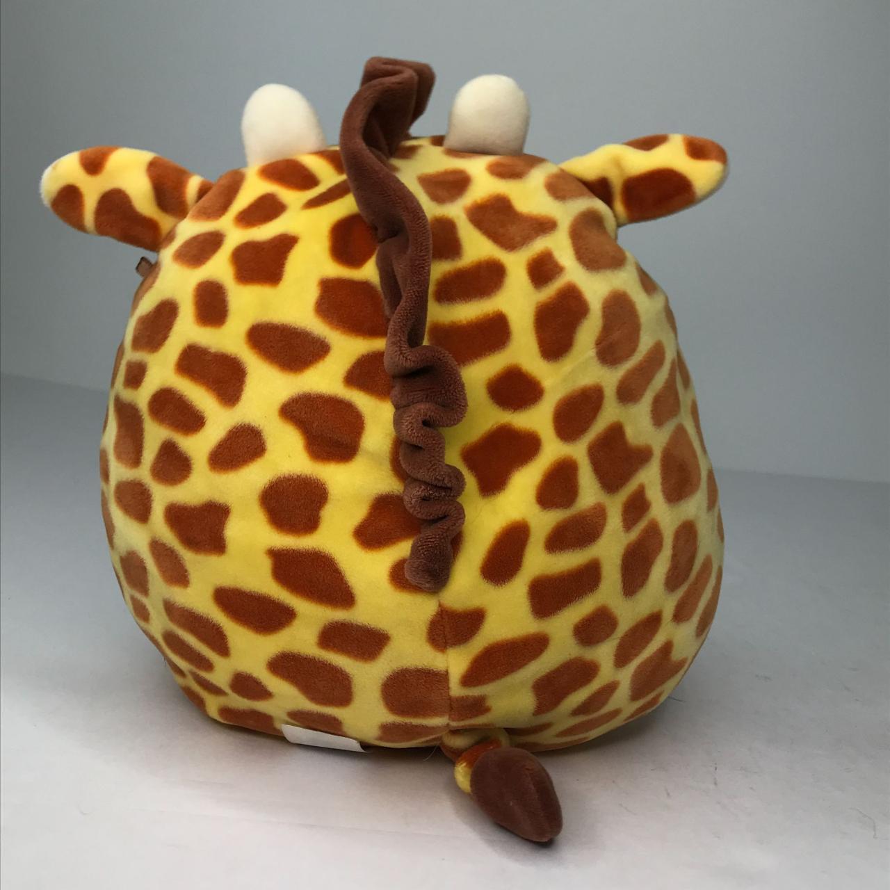 gary giraffe squishmallow