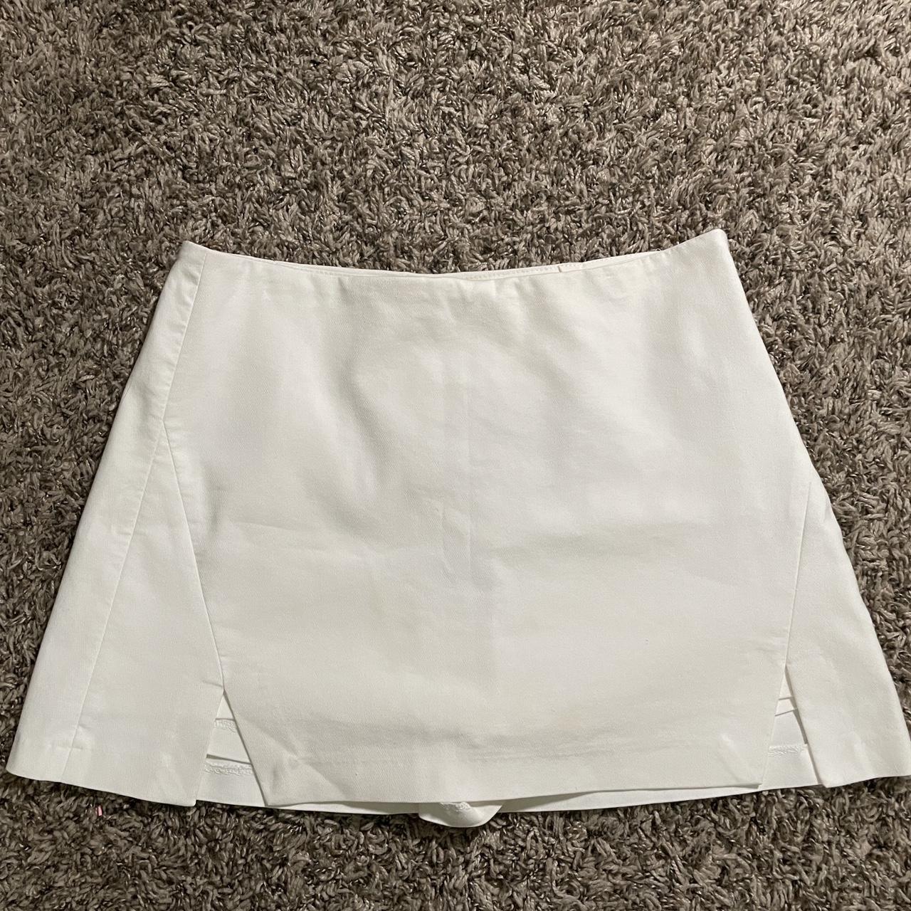 Zara mini skirt Accidentally bought it the wrong... - Depop