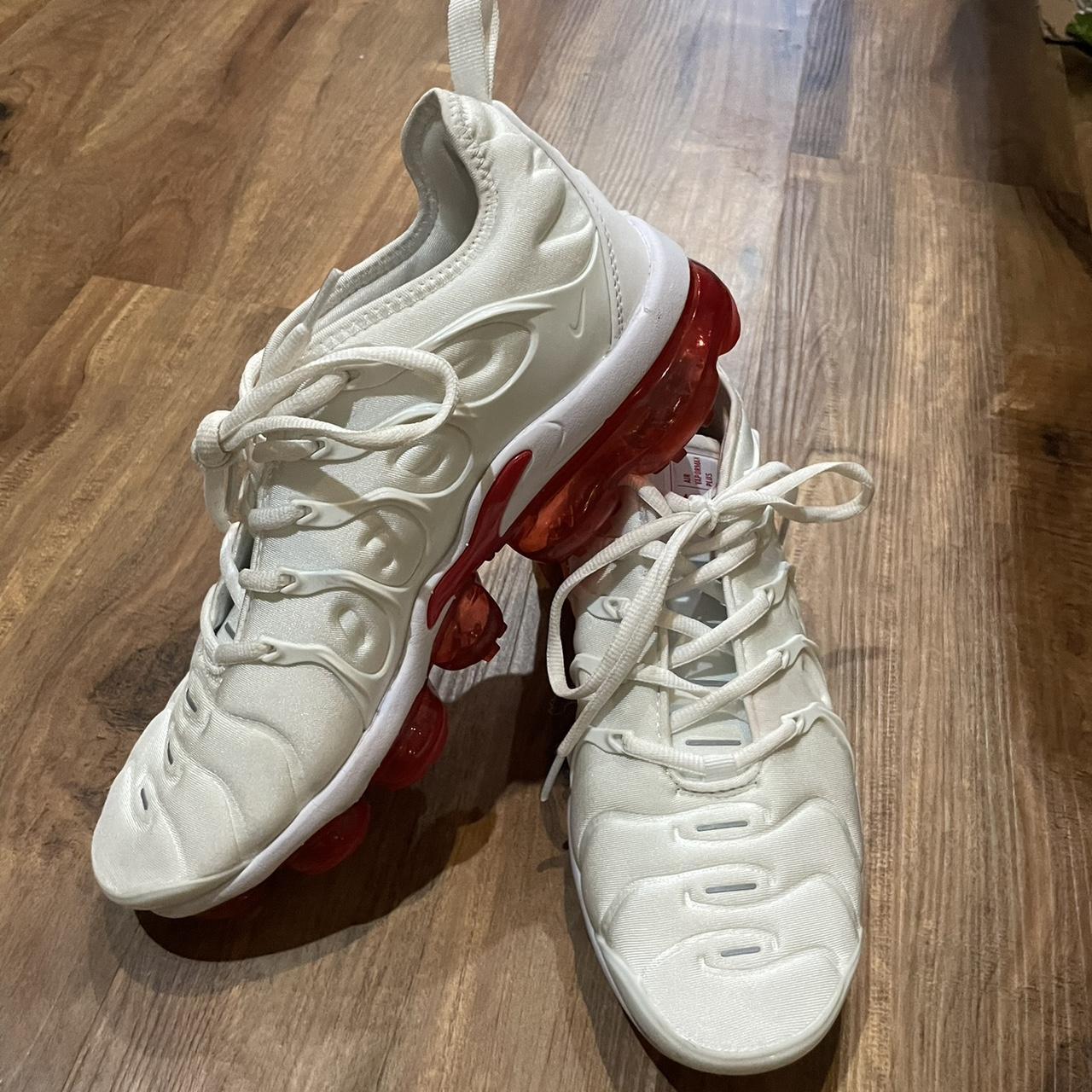 Mens 'vapormax plus triple white best sale