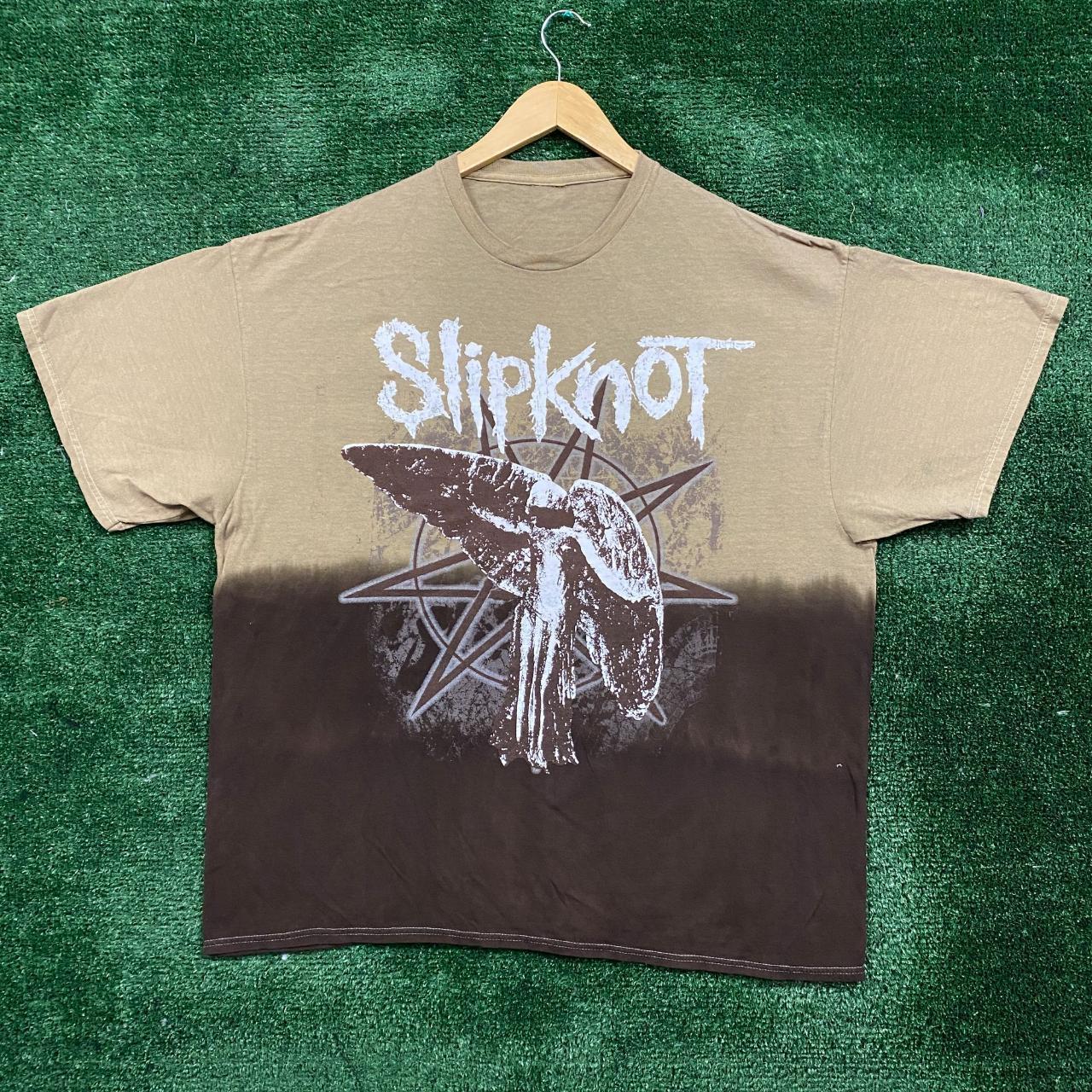 Slipknot dip dye Tshirt size extra large measures 25... - Depop