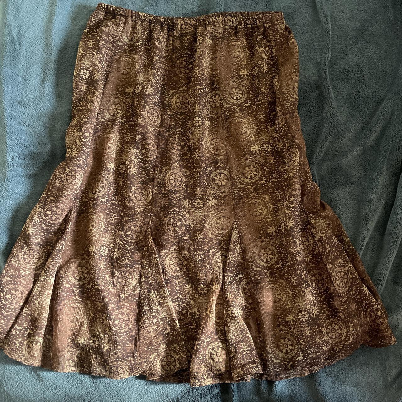 brown patterned midi skirt thrifted and didnt come... - Depop