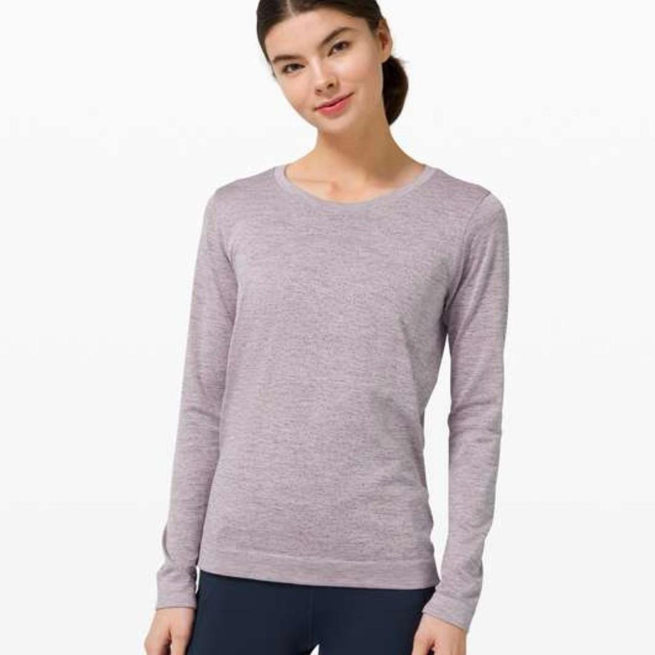 Lululemon Slate/White Swiftly Relaxed Long offers Sleeve Shirt