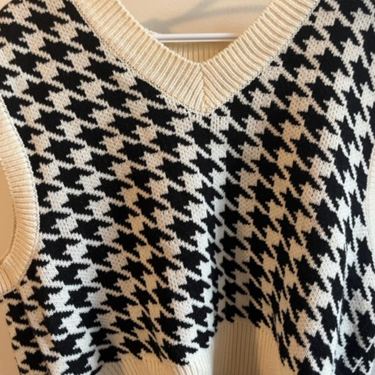 OAK AND FORT HOUNDSTOOTH SWEATER VEST LIKE