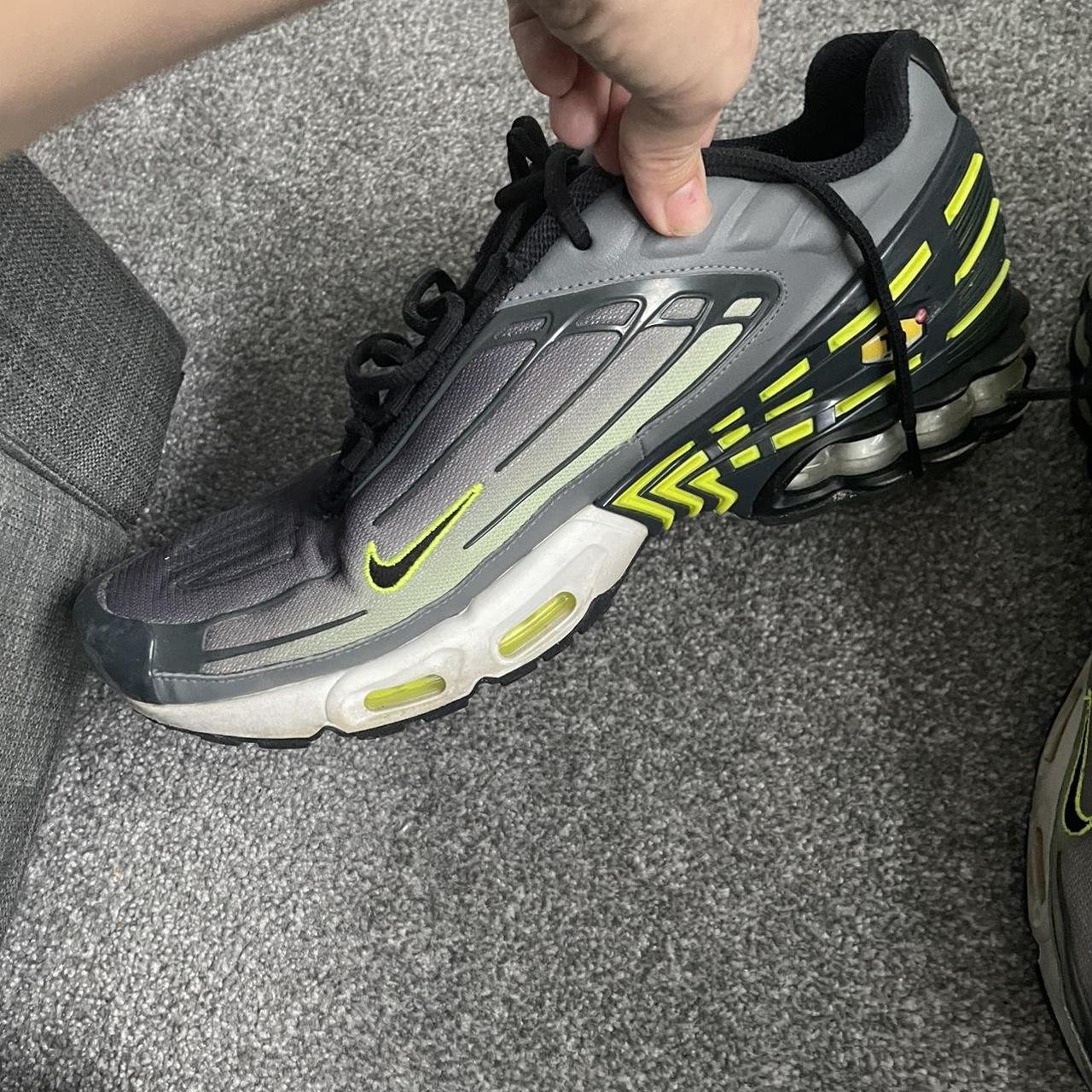 tns laces