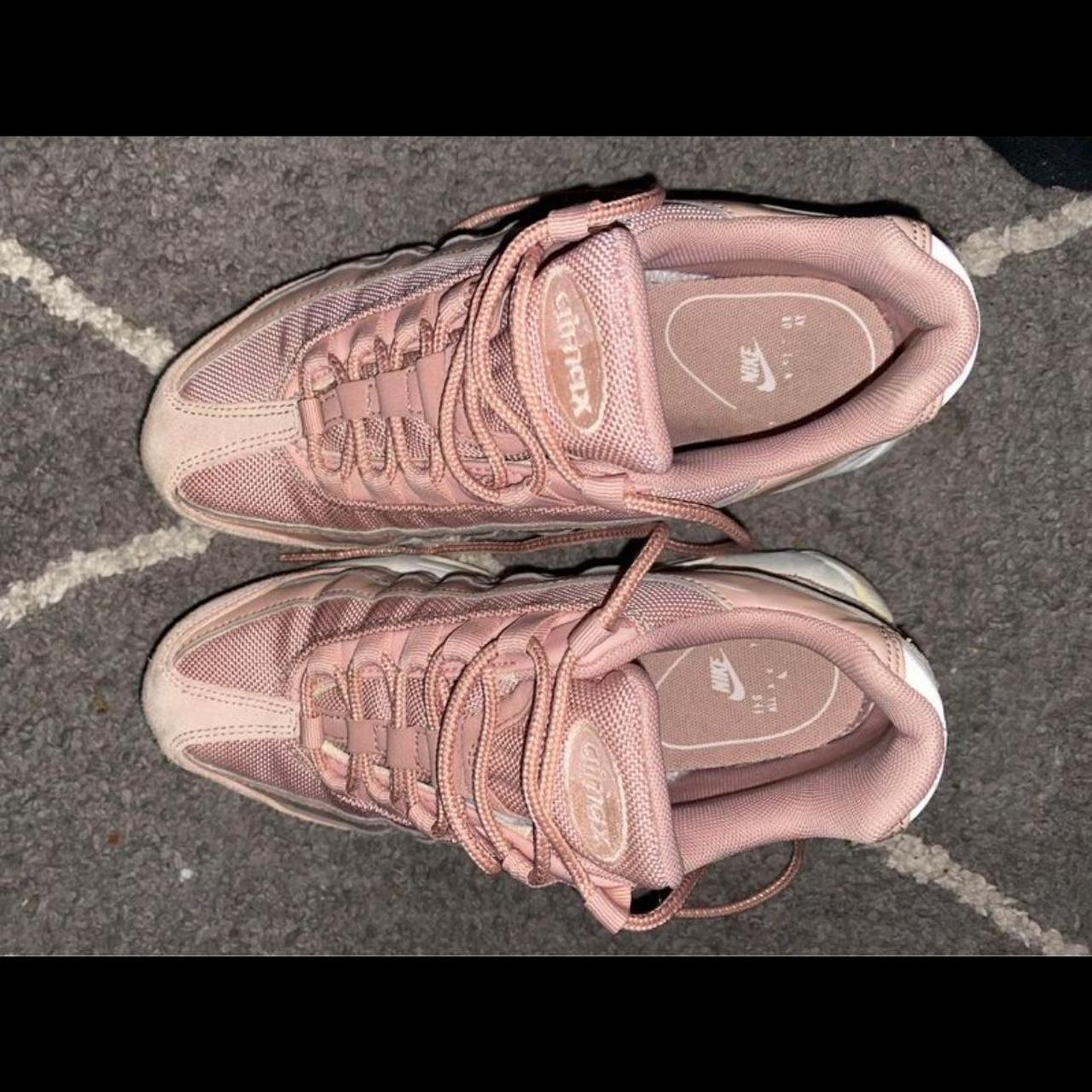 dusty pink nike trainers