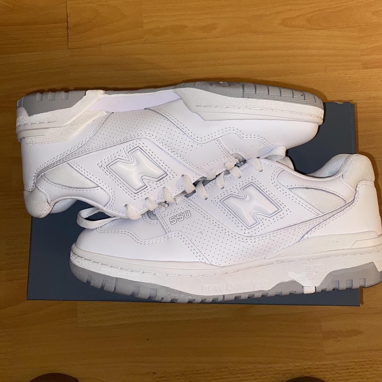 air max axis white red