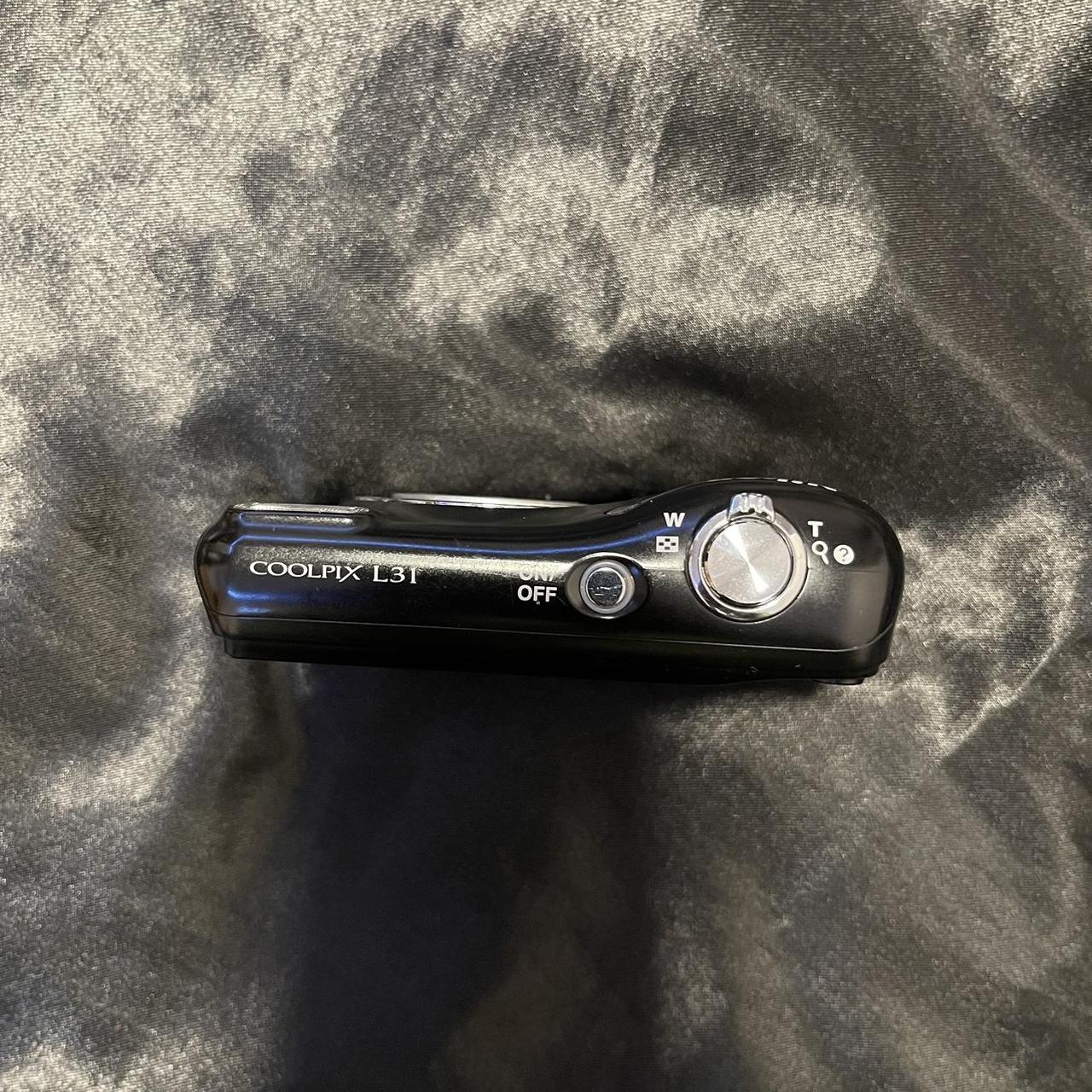 Nikon Coolpix L31 digital camera (DOES NOT... Depop