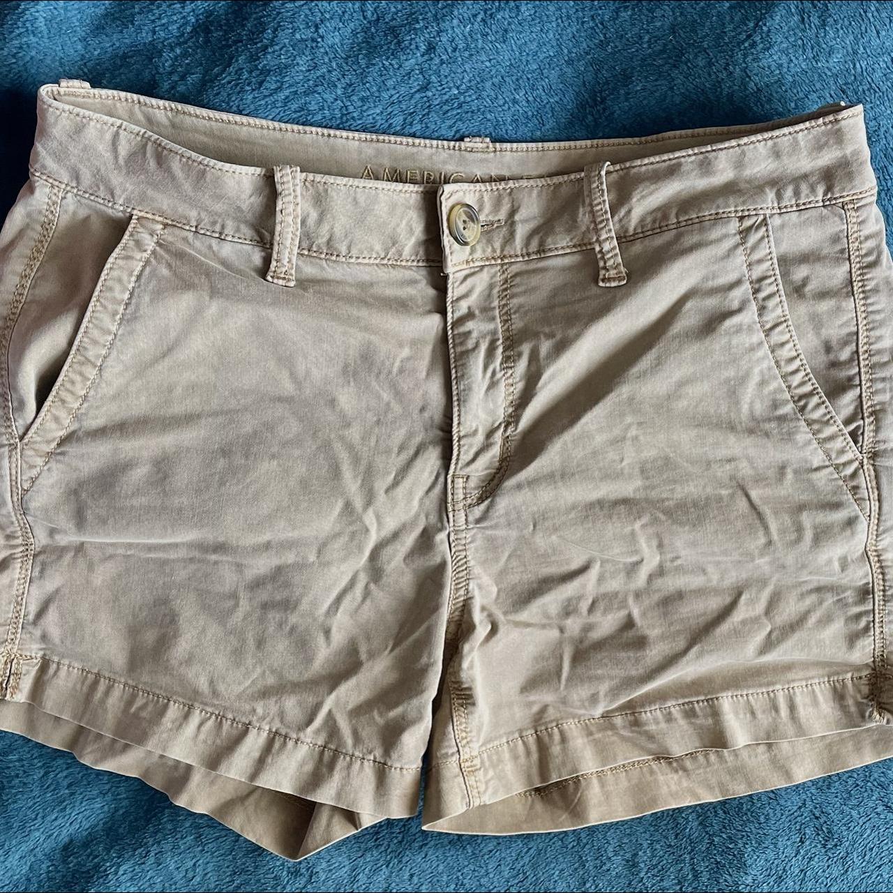 American eagle hot sale tan shorts