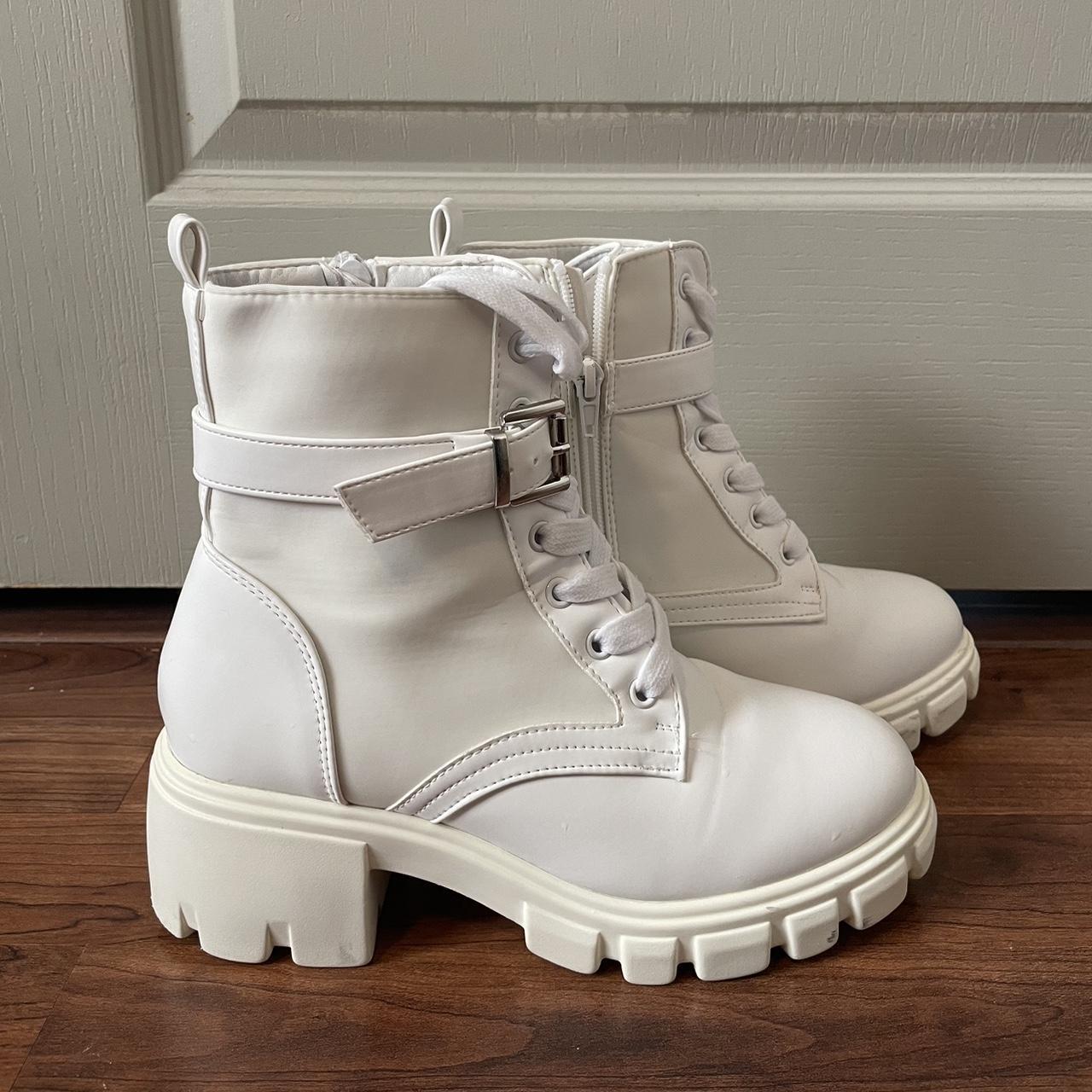 comfortable white boots