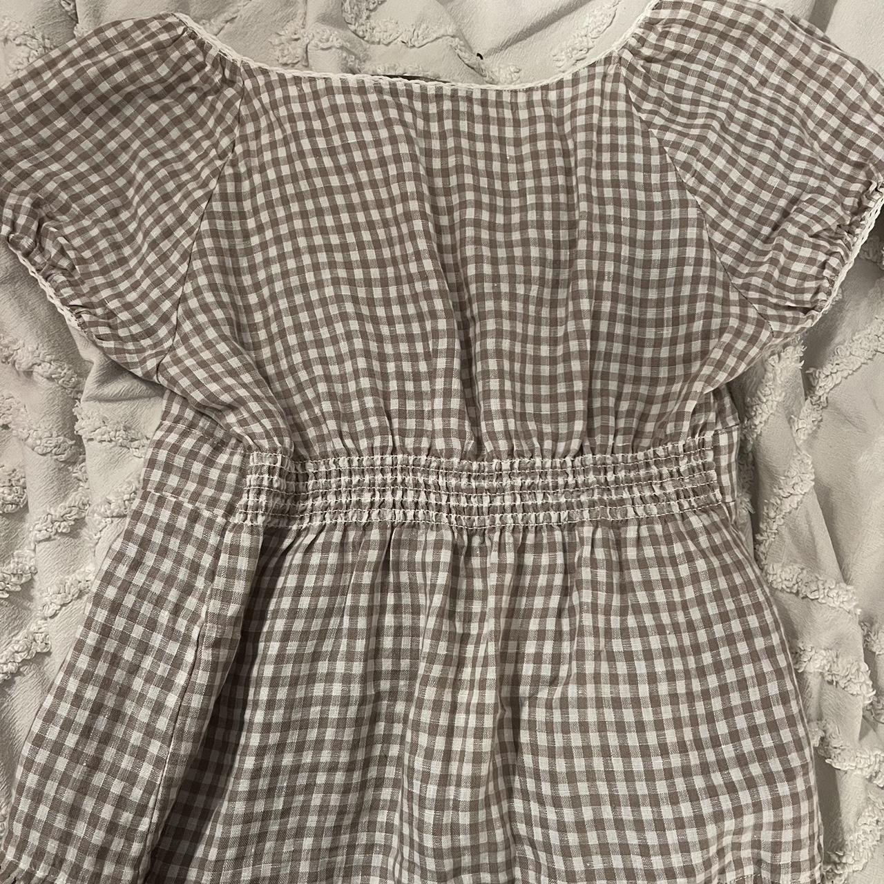 brandy melville babydoll top!!🤎🤎 one size never... Depop