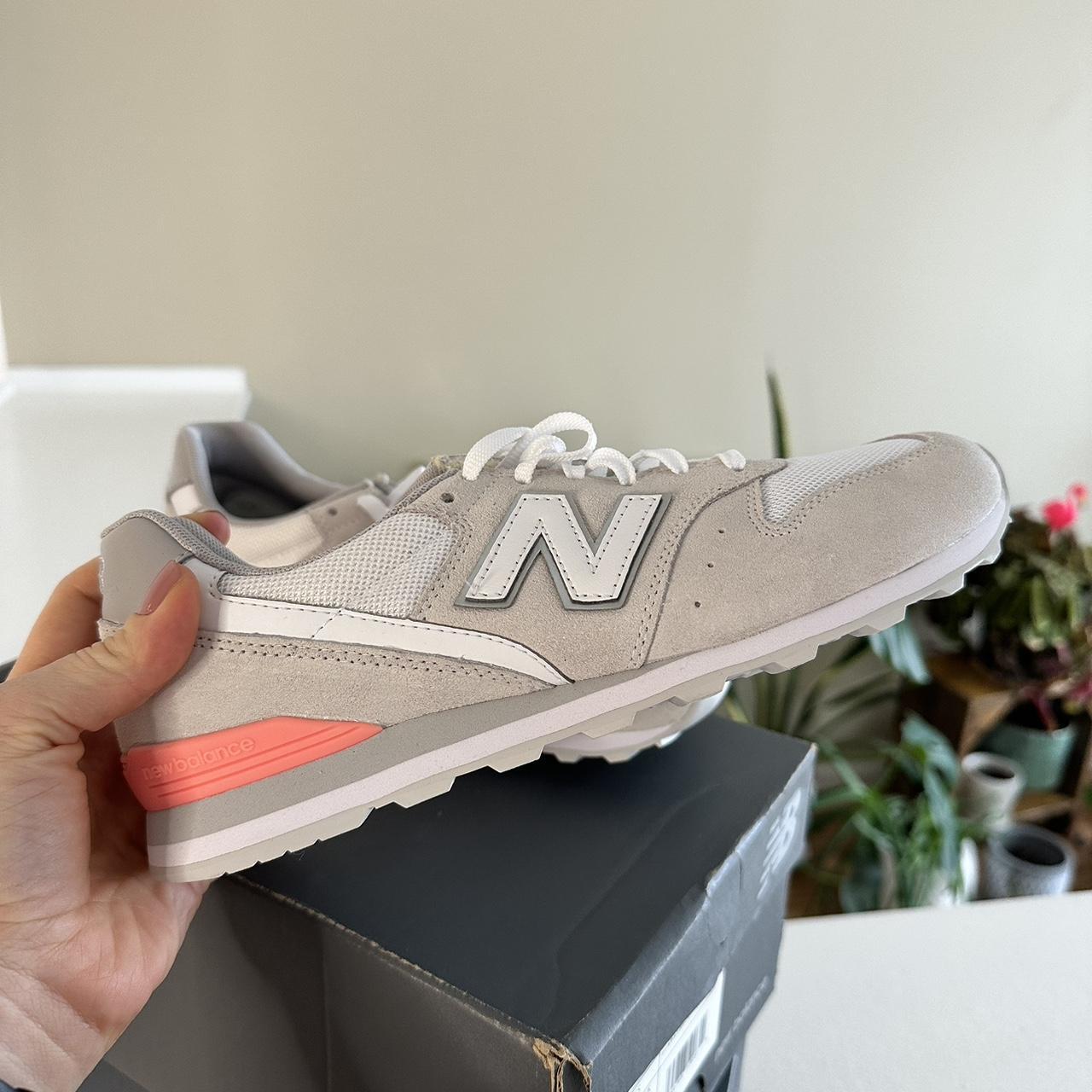 New balance 996 womens hot sale Silver