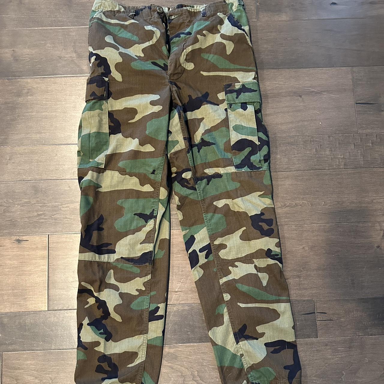 ARMY SURPLUS WOODLAND CAMO... - Depop