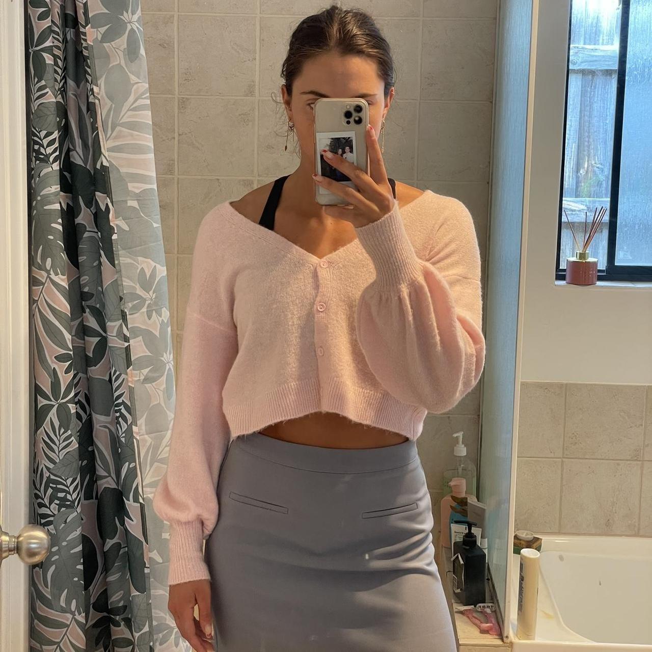 Glassons baby pink cropped cardigan Size S Depop