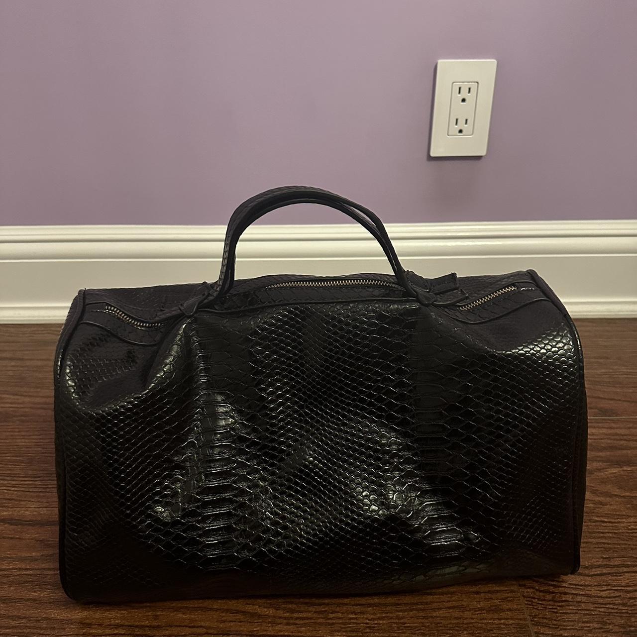 Lulu dharma duffle online weekender bag