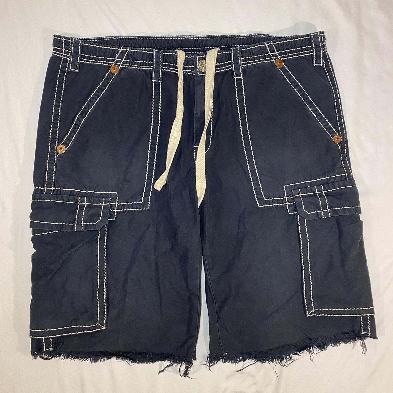 True Religion Jorts Good white lining on the dark... - Depop