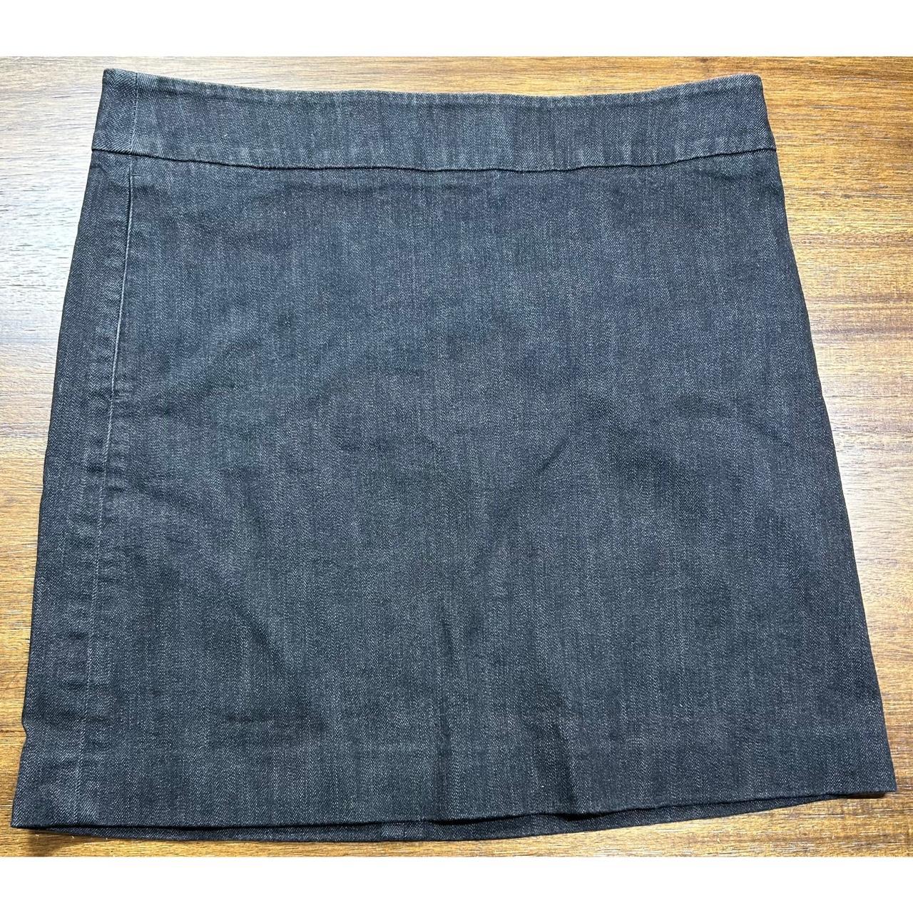 DKNYC Size 8 Black Short Jean Skirt - This