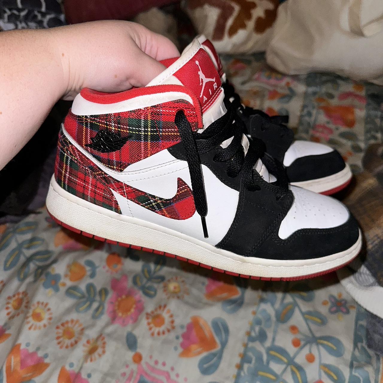 Bad Santa 2018 Jordan 1 Mids Plaid Print. Bought