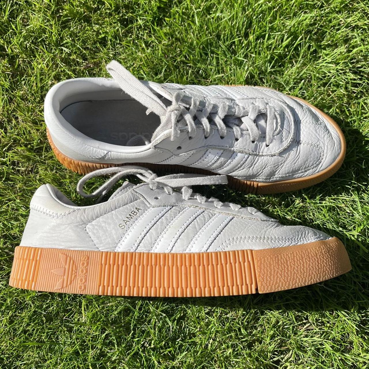 sambarose grey