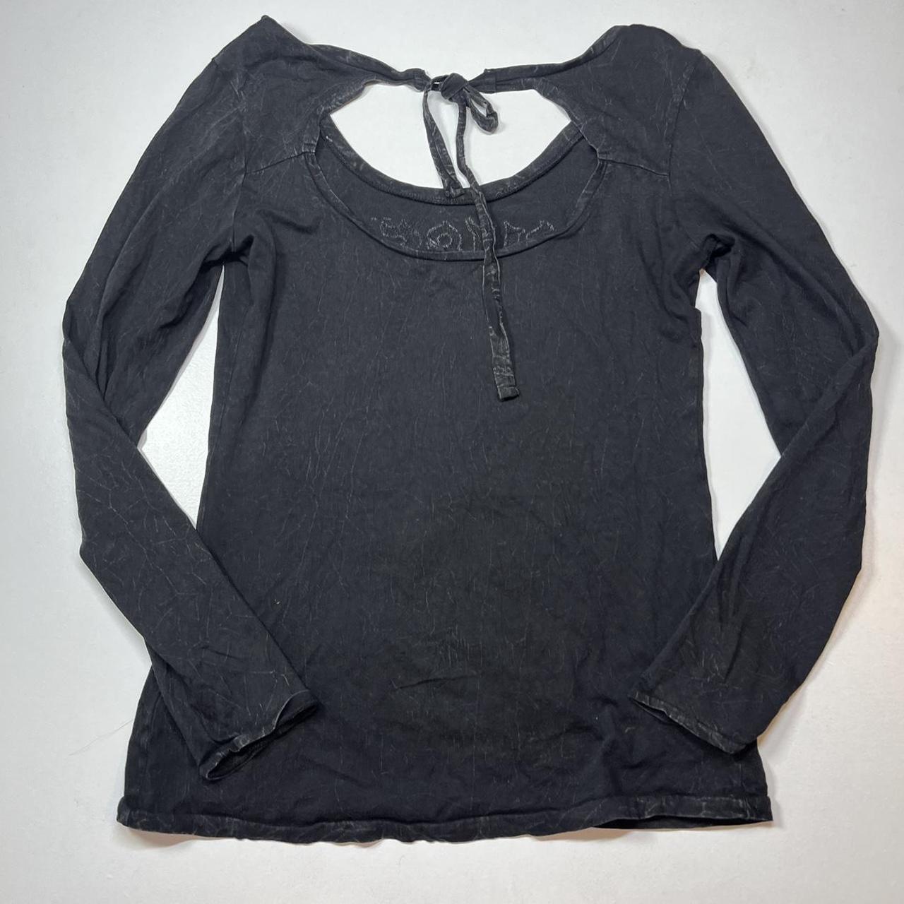 Guess Women's Black and Grey T-shirt (3)