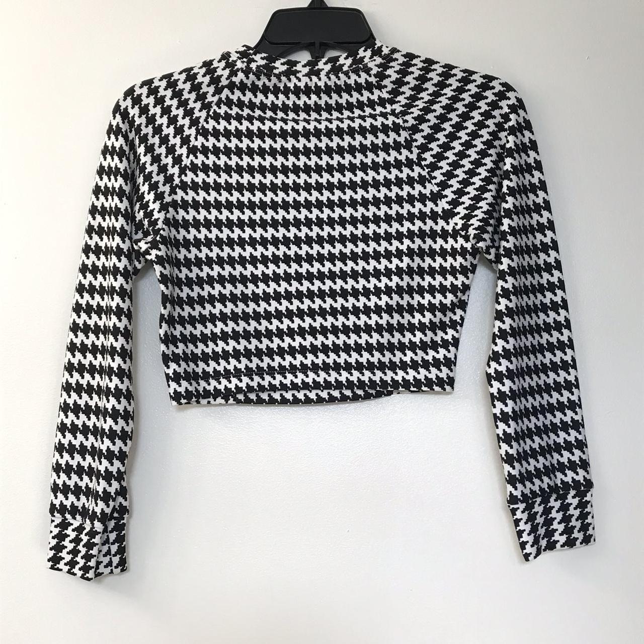 American Apparel Women's Black and White Crop-top (4)