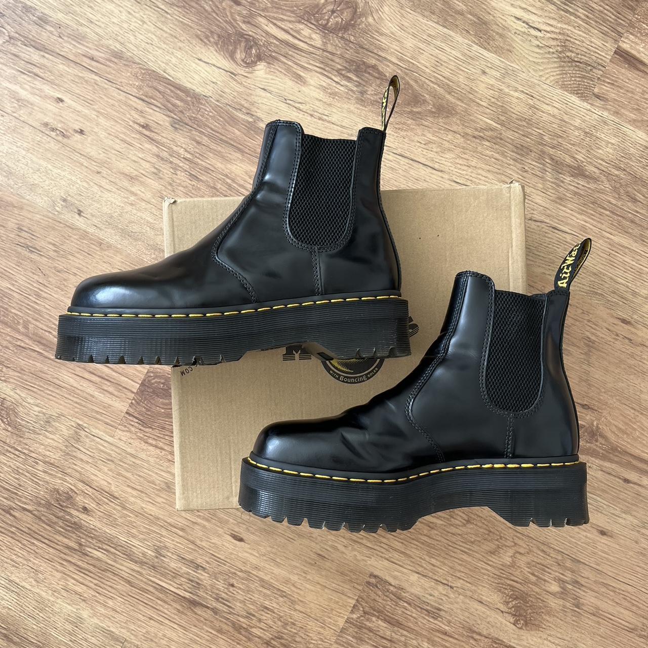 Dr Martens 2976 QUAD SMOOTH LEATHER PLATFORM CHELSEA... - Depop